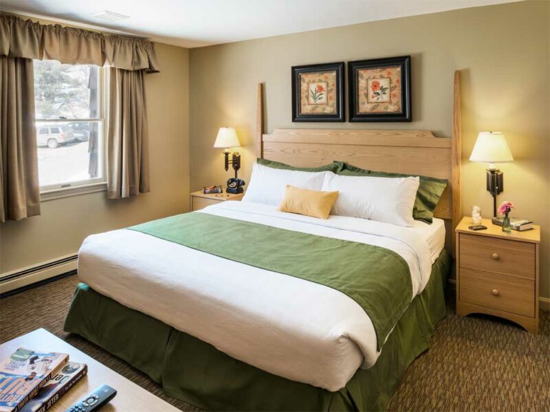 1 bedroom East suites offer king beds, whirlpool baths, full kitchens and great decks